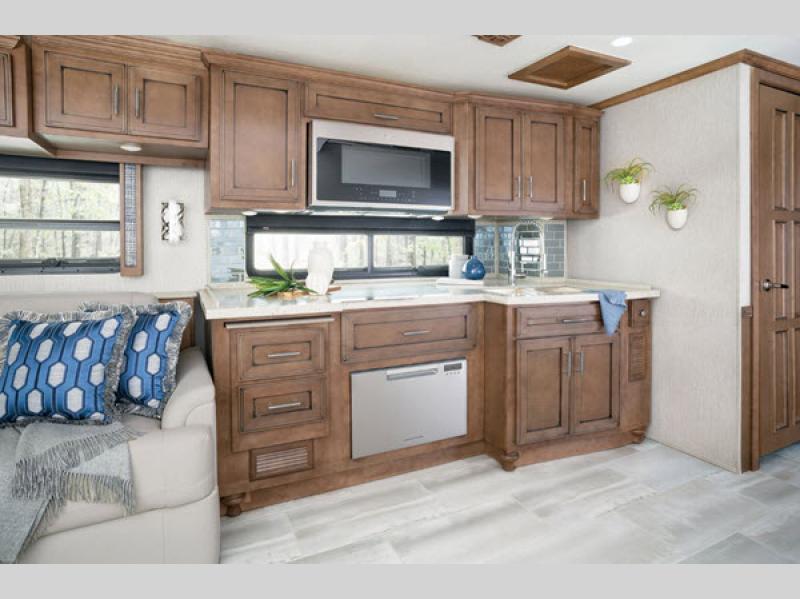 Newmar ventana kitchen